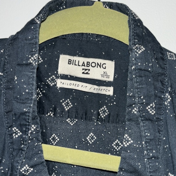 Short sleeved men’s button down xl shirt blue - Picture 2 of 5